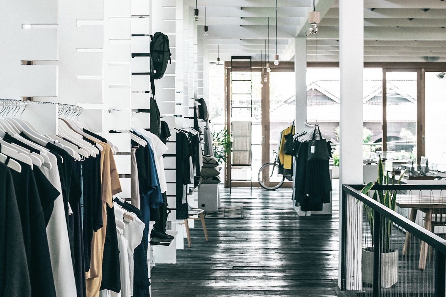 アパレル店舗系_09-1.jpg